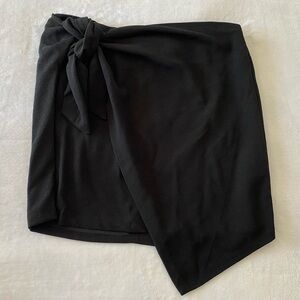 Who What Wear Black Mini Skirt With Tie Size 16